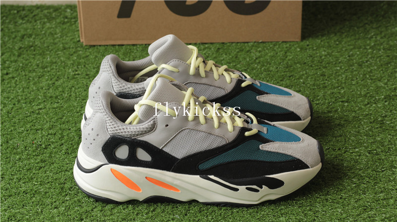 Adidas Kanye West Yeezy Wave Runner 700 Boost